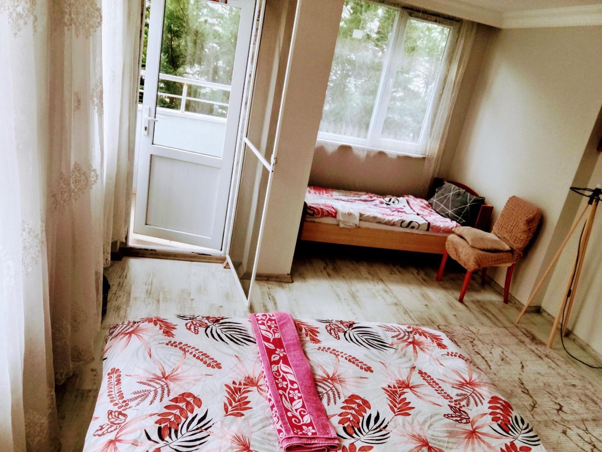 Ahmet Teacher Hotel,6 Minutes From The Airport Arnavutkoy Exterior photo