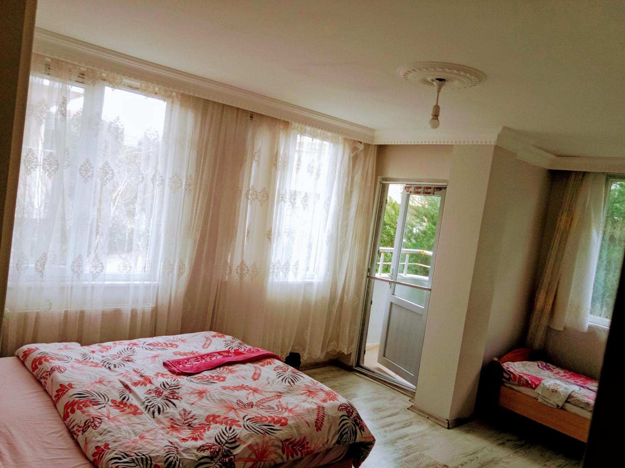 Ahmet Teacher Hotel,6 Minutes From The Airport Arnavutkoy Exterior photo