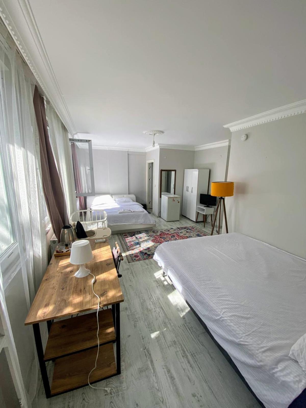 Ahmet Teacher Hotel,6 Minutes From The Airport Arnavutkoy Exterior photo