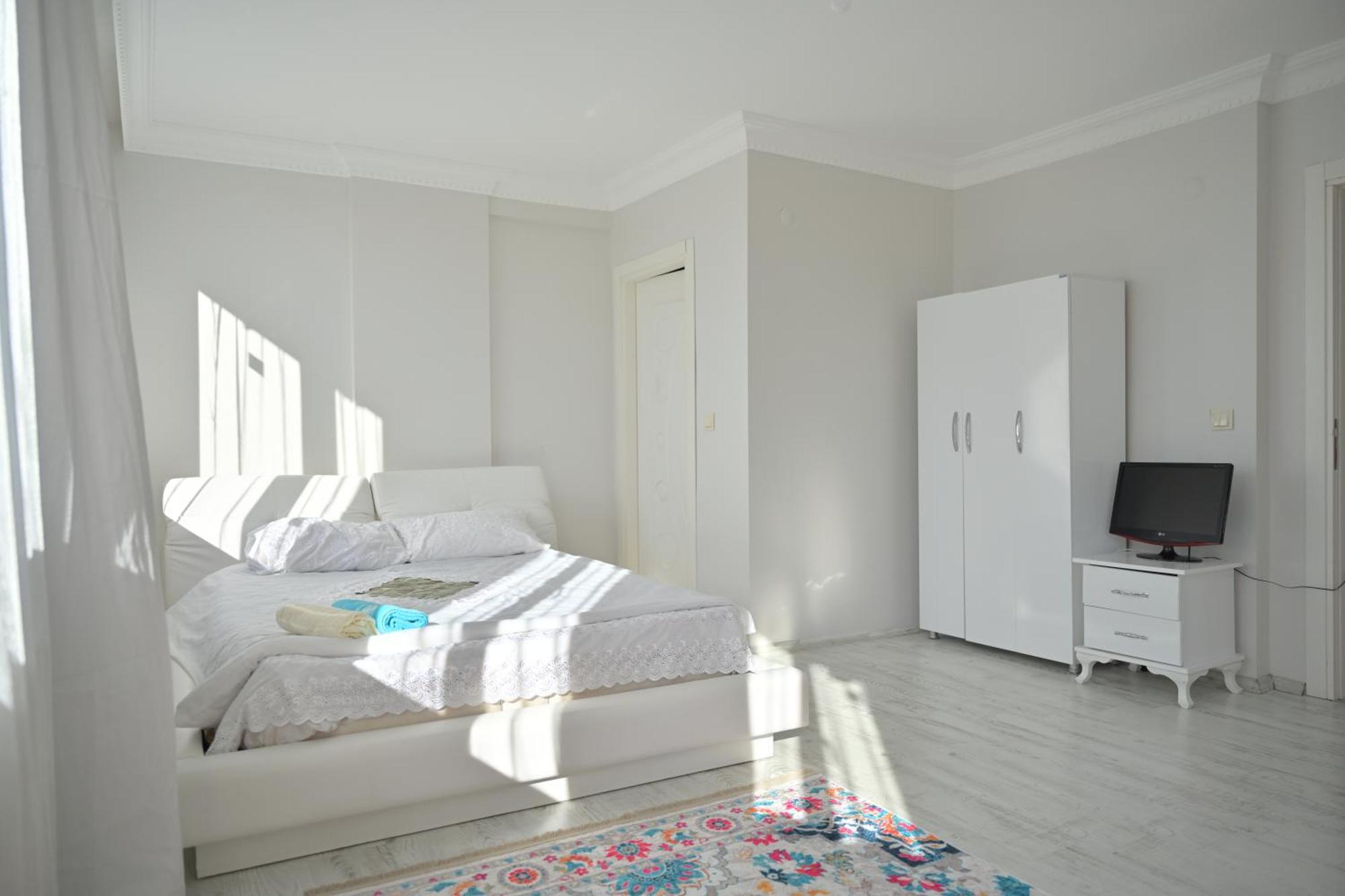 Ahmet Teacher Hotel,6 Minutes From The Airport Arnavutkoy Exterior photo